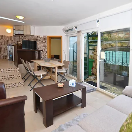 Oasis Di